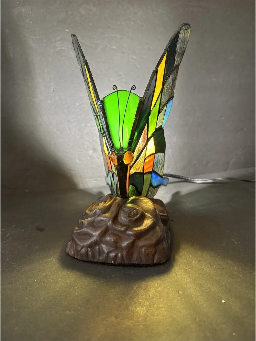 Tiffany Style Butterfly Accent Table Lamp Night Light 9.5” Tall Stained Glass